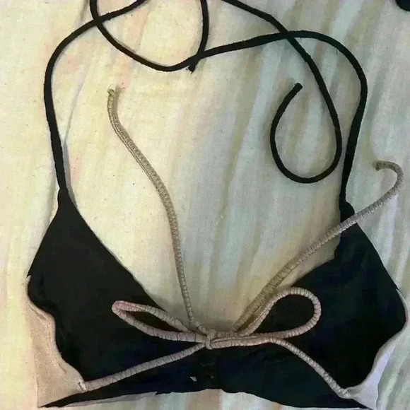 O’Neill swim top - Picture 2 of 2